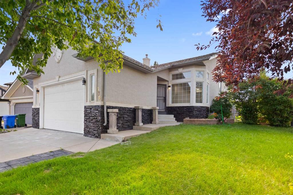 434 Harvest Grove Place Ne, Calgary, AB - Outdoor