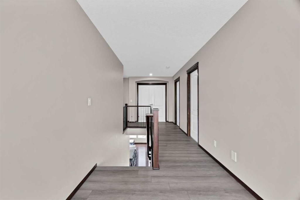 799 New Brighton Drive Se, Calgary, AB - Indoor Photo Showing Other Room