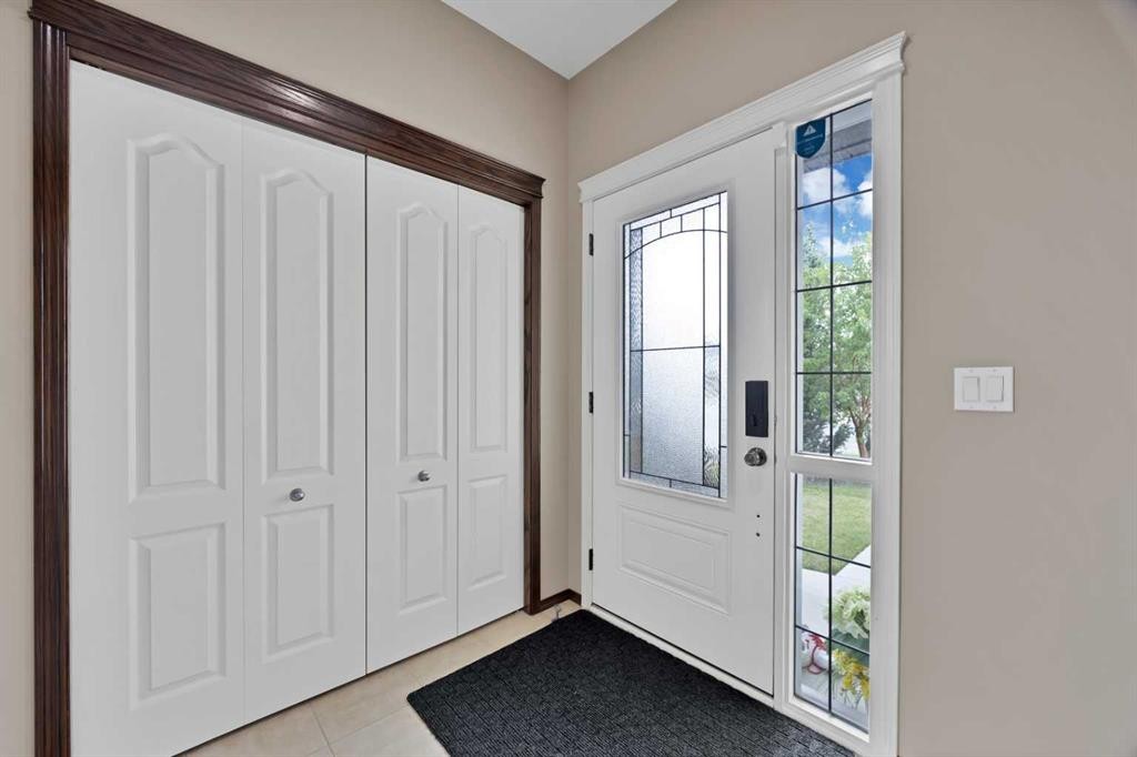 799 New Brighton Drive Se, Calgary, AB - Indoor Photo Showing Other Room