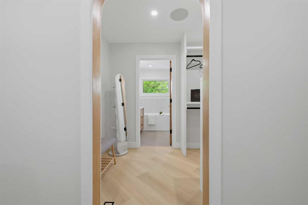 1132 Lake Sylvan Place Se, Calgary, AB - Indoor Photo Showing Other Room