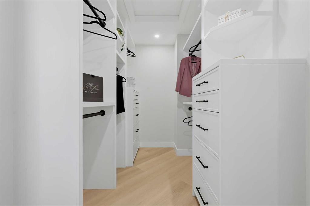 1132 Lake Sylvan Place Se, Calgary, AB - Indoor Photo Showing Other Room