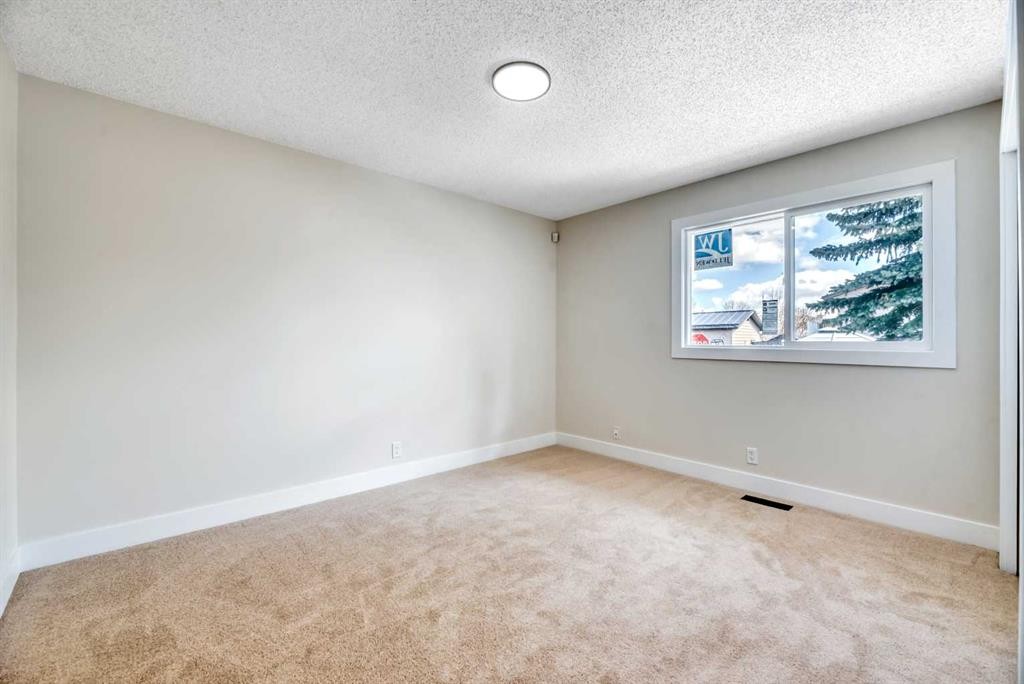 8-75 Templemont Way Ne, Calgary, AB - Indoor Photo Showing Other Room