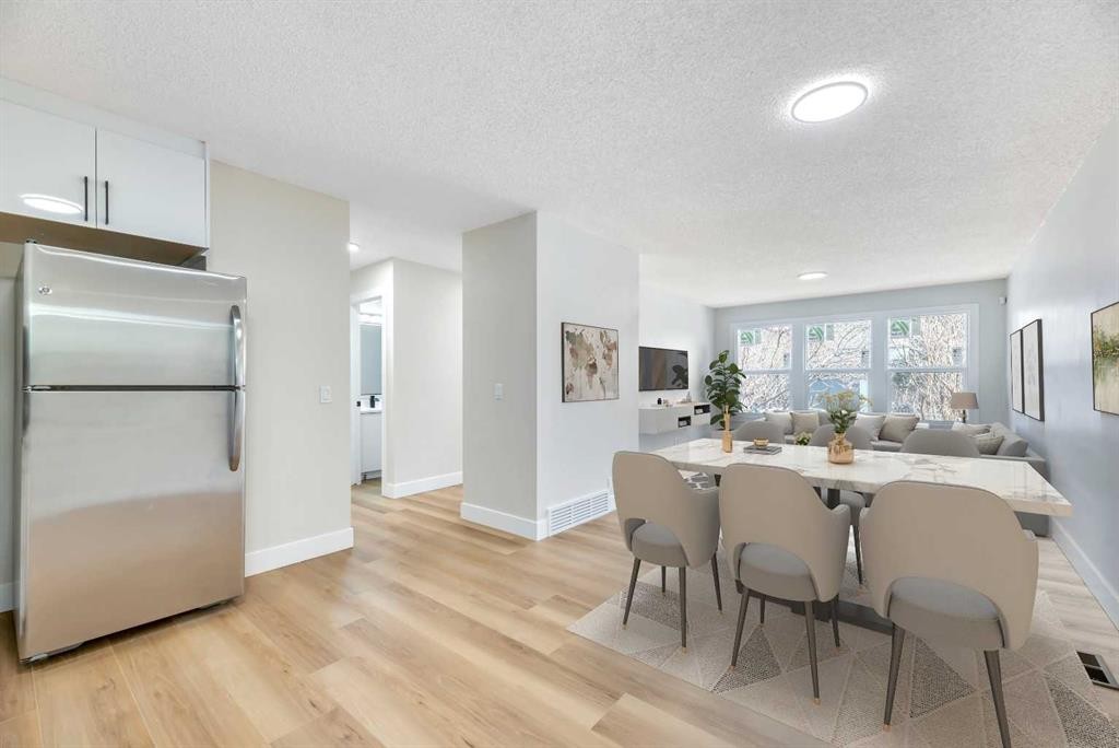 8-75 Templemont Way Ne, Calgary, AB - Indoor Photo Showing Dining Room