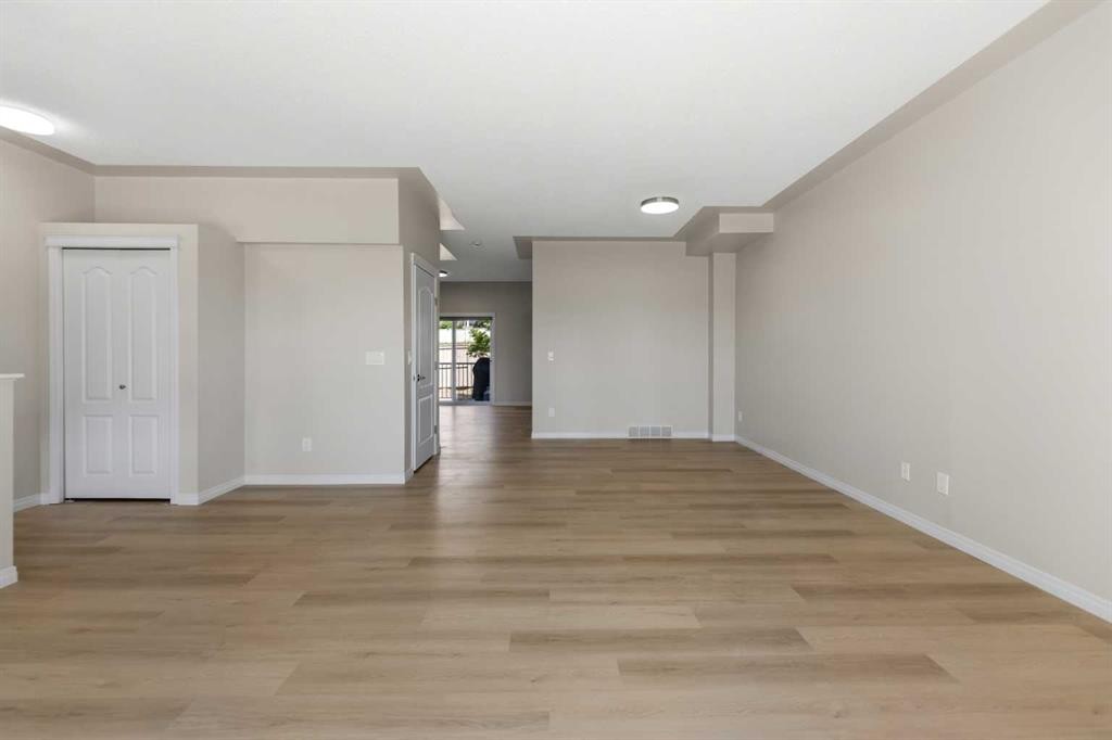 116 Country Hills Gardens Nw, Calgary, AB - Indoor Photo Showing Other Room