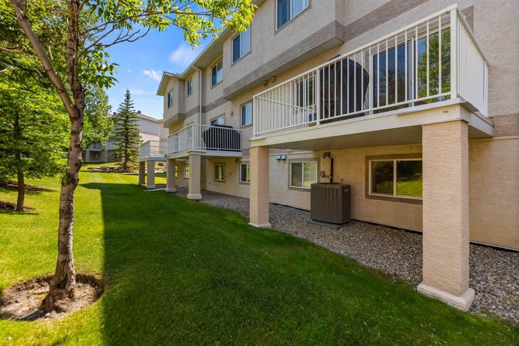 116 Country Hills Gardens Nw, Calgary, AB - Outdoor