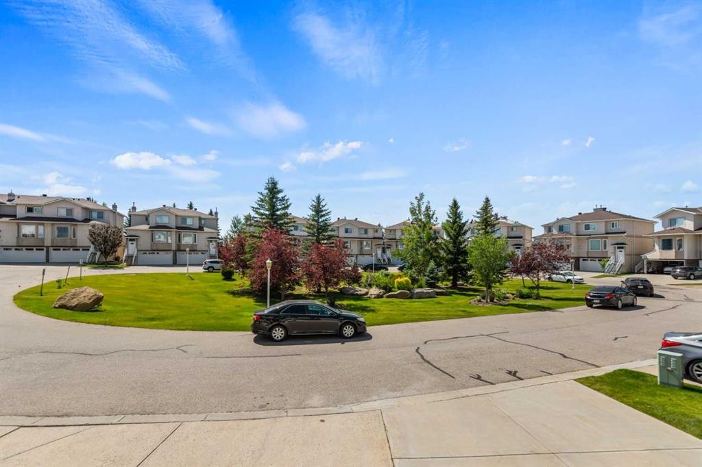 116 Country Hills Gardens Nw, Calgary, AB - Outdoor