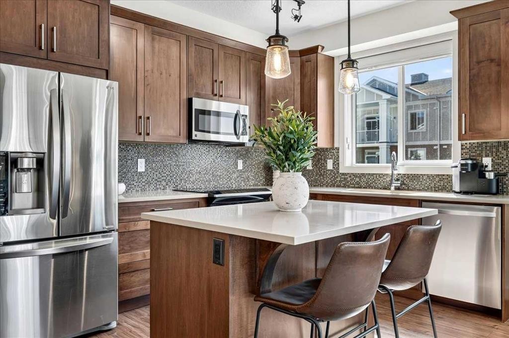 5301-522 Cranford Drive Se, Calgary, AB - Indoor Photo Showing Kitchen With Stainless Steel Kitchen With Upgraded Kitchen