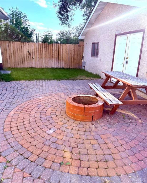 21 Cawder Drive Nw, Calgary, AB - Outdoor