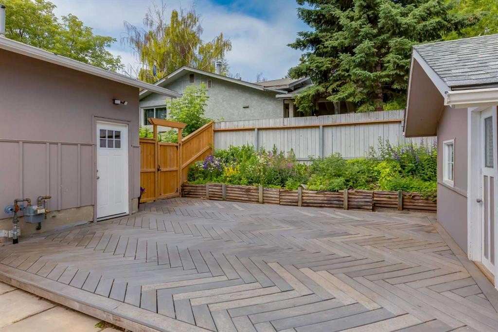 8 Hazelwood Crescent Sw, Calgary, AB - Outdoor With Deck Patio Veranda With Exterior