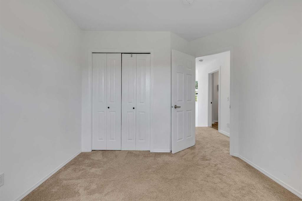 167 Valley Crest Close Nw, Calgary, AB - Indoor Photo Showing Other Room