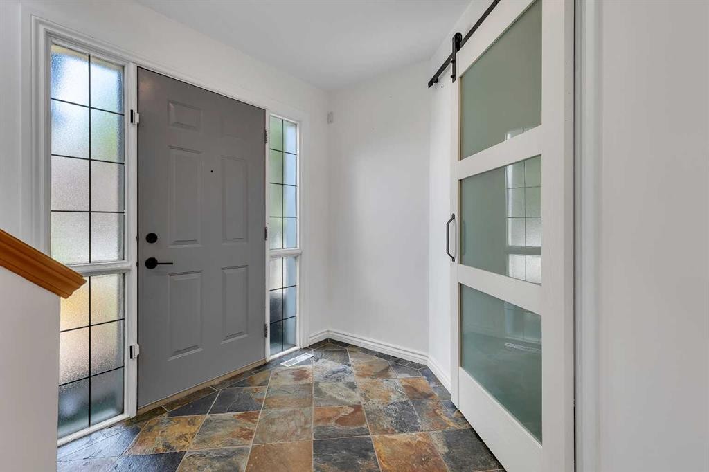 167 Valley Crest Close Nw, Calgary, AB - Indoor Photo Showing Other Room