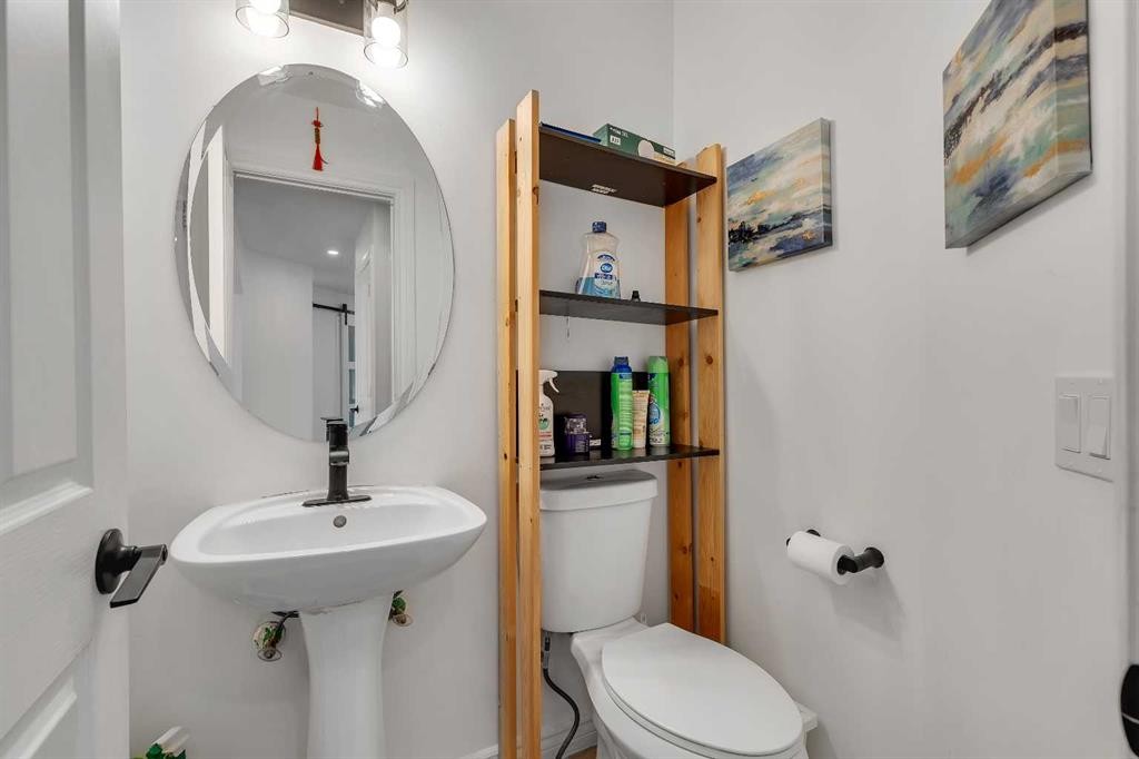 167 Valley Crest Close Nw, Calgary, AB - Indoor Photo Showing Bathroom