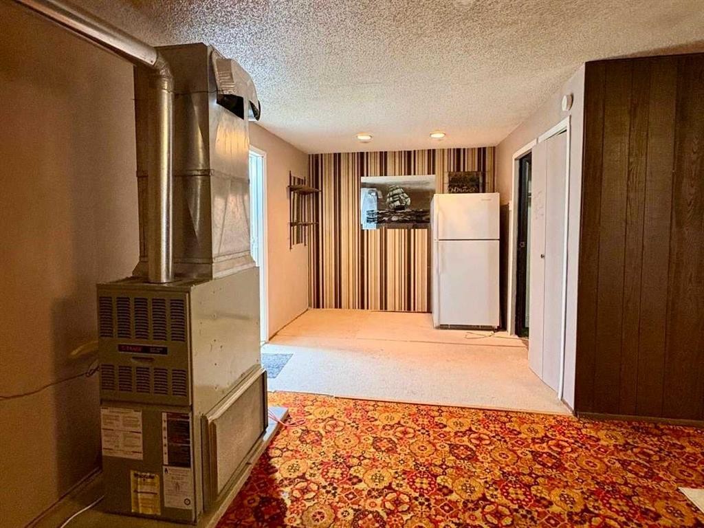 7939 47 Avenue Nw, Calgary, AB