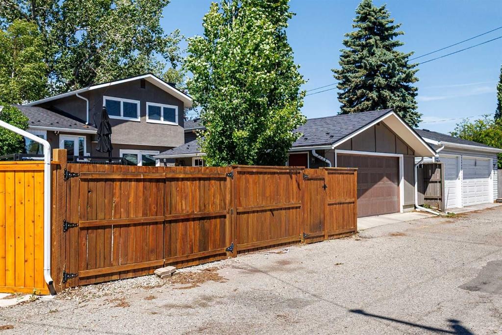 10720 Maplecrest Road Se, Calgary, AB