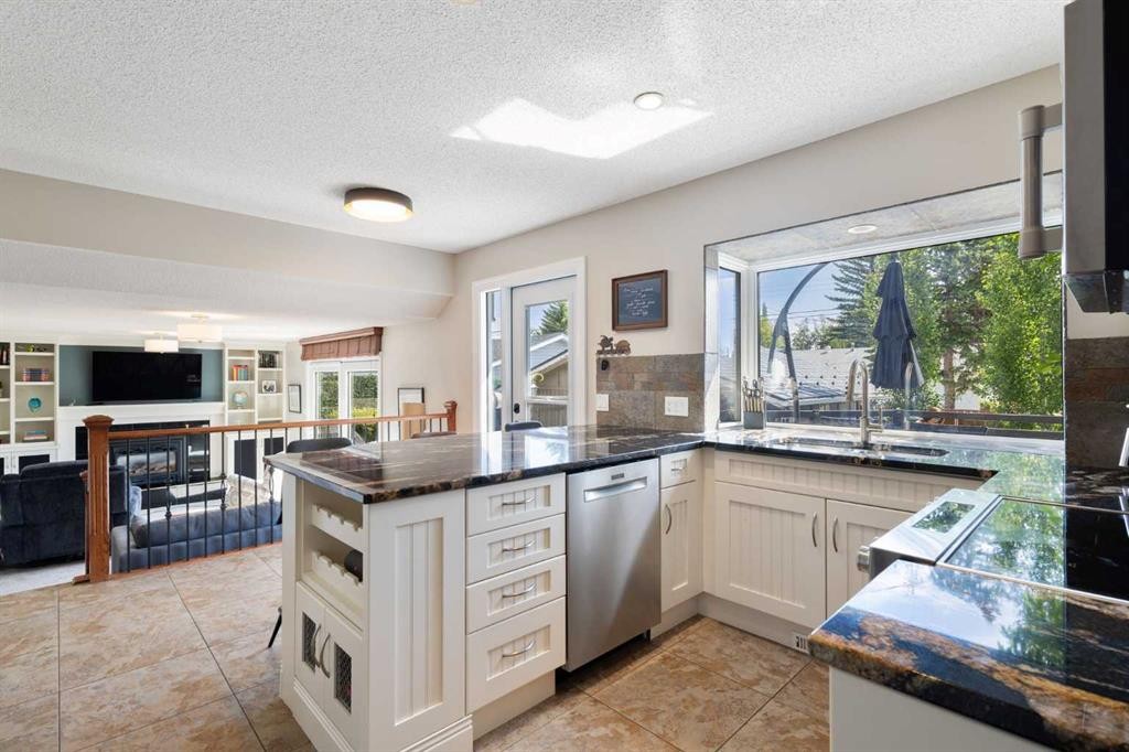 10720 Maplecrest Road Se, Calgary, AB