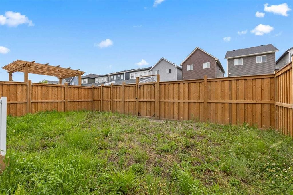 109 Mallard Grove Se, Calgary, AB - Outdoor