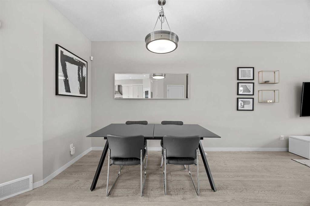 38 Howse Row North, Calgary, AB - Indoor Photo Showing Dining Room