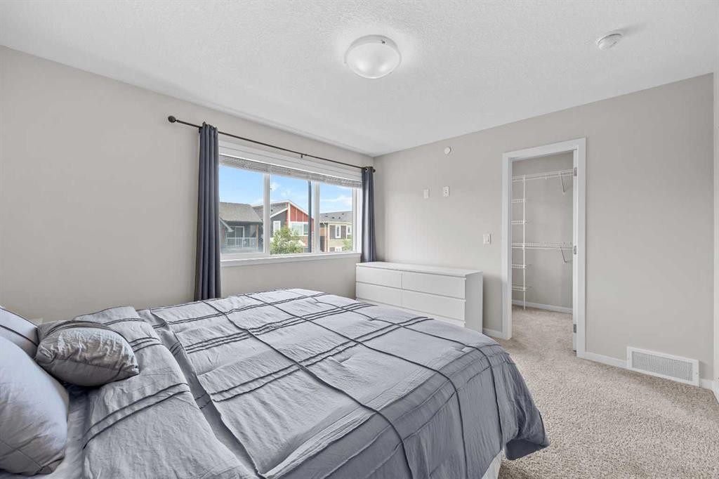 38 Howse Row North, Calgary, AB - Indoor Photo Showing Bedroom