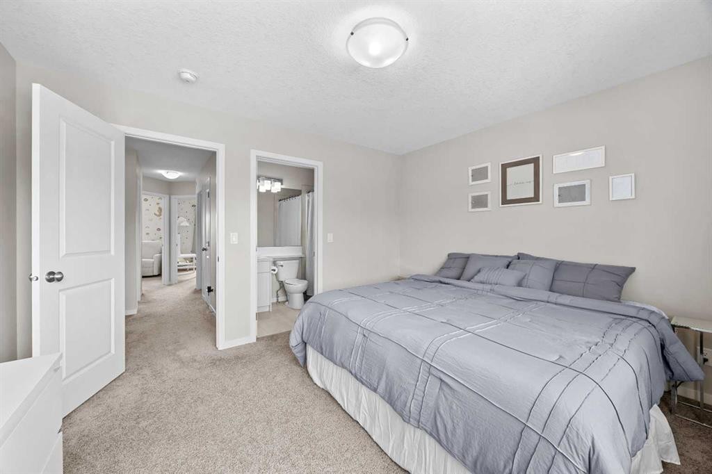 38 Howse Row North, Calgary, AB - Indoor Photo Showing Bedroom