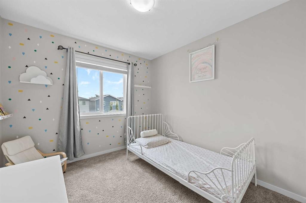 38 Howse Row North, Calgary, AB - Indoor Photo Showing Bedroom