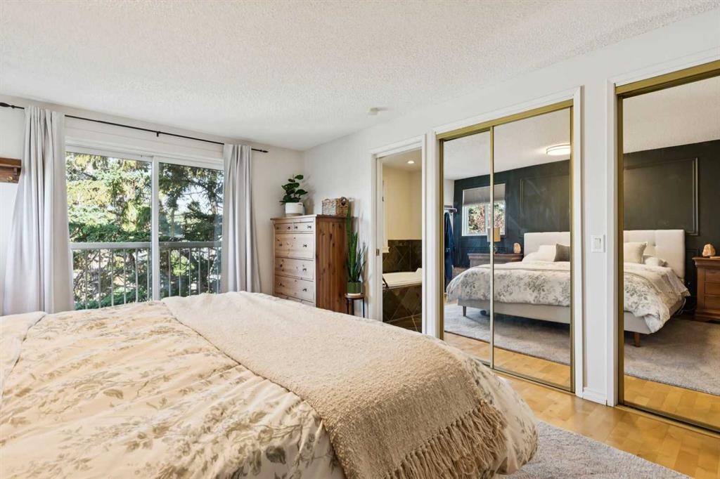 16 Brenner Place Nw, Calgary, AB - Indoor Photo Showing Bedroom