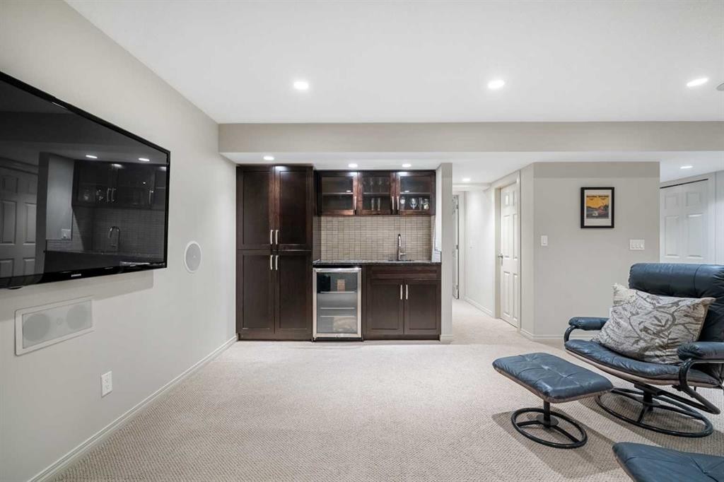 50 Springborough Crescent Sw, Calgary, AB - Indoor