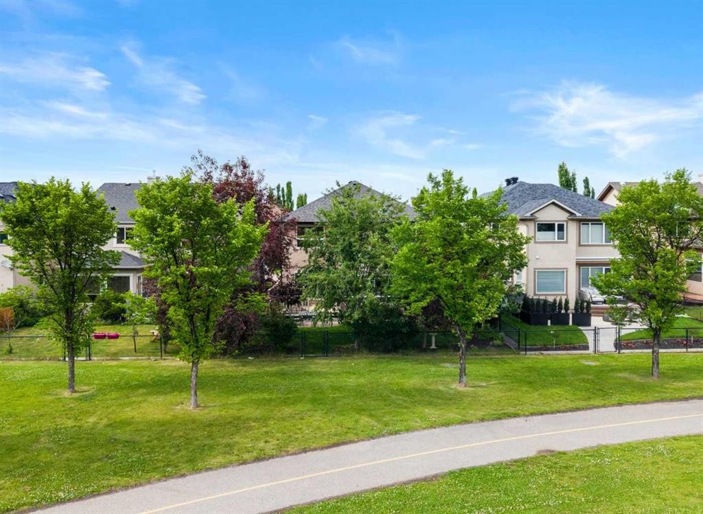 50 Springborough Crescent Sw, Calgary, AB - Outdoor