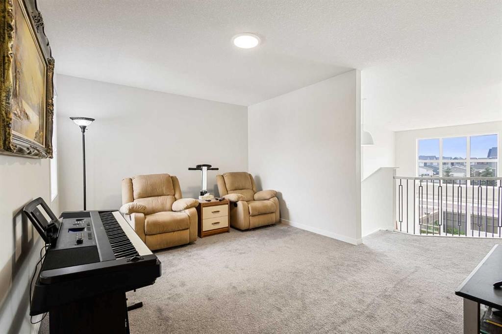 332 Magnolia Crescent Se, Calgary, AB