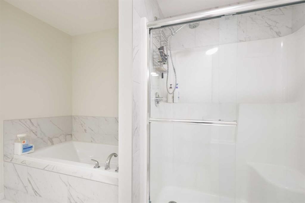 332 Magnolia Crescent Se, Calgary, AB