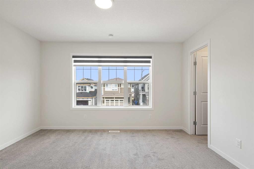 332 Magnolia Crescent Se, Calgary, AB