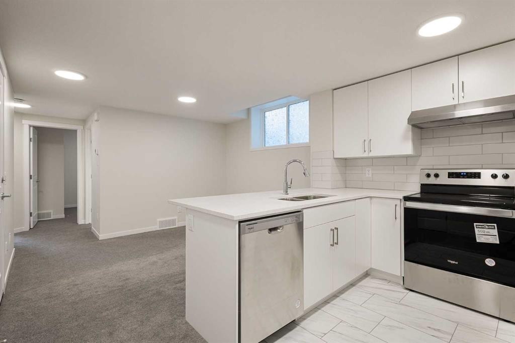 332 Magnolia Crescent Se, Calgary, AB