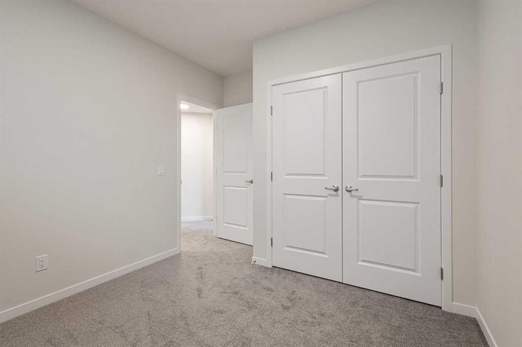 332 Magnolia Crescent Se, Calgary, AB