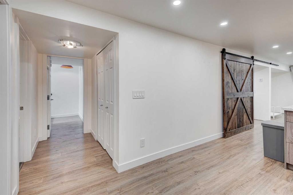 1320 116 Avenue Sw, Calgary, AB - Indoor Photo Showing Other Room