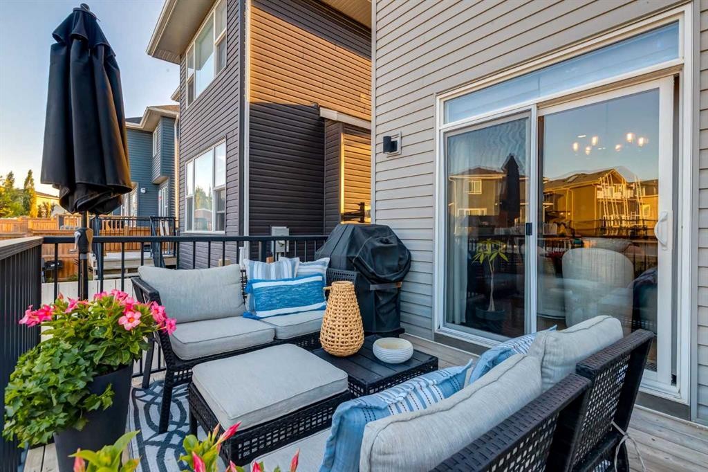 444 Evansglen Drive Nw, Calgary, AB - Outdoor With Deck Patio Veranda With Exterior