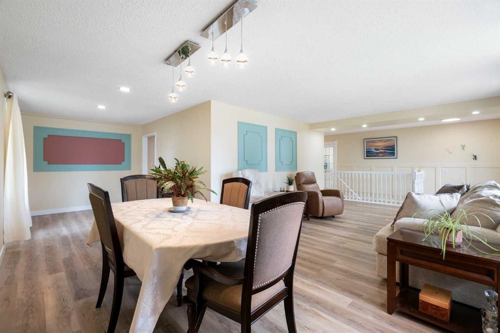 48 Deermont Way Se, Calgary, AB - Indoor Photo Showing Dining Room
