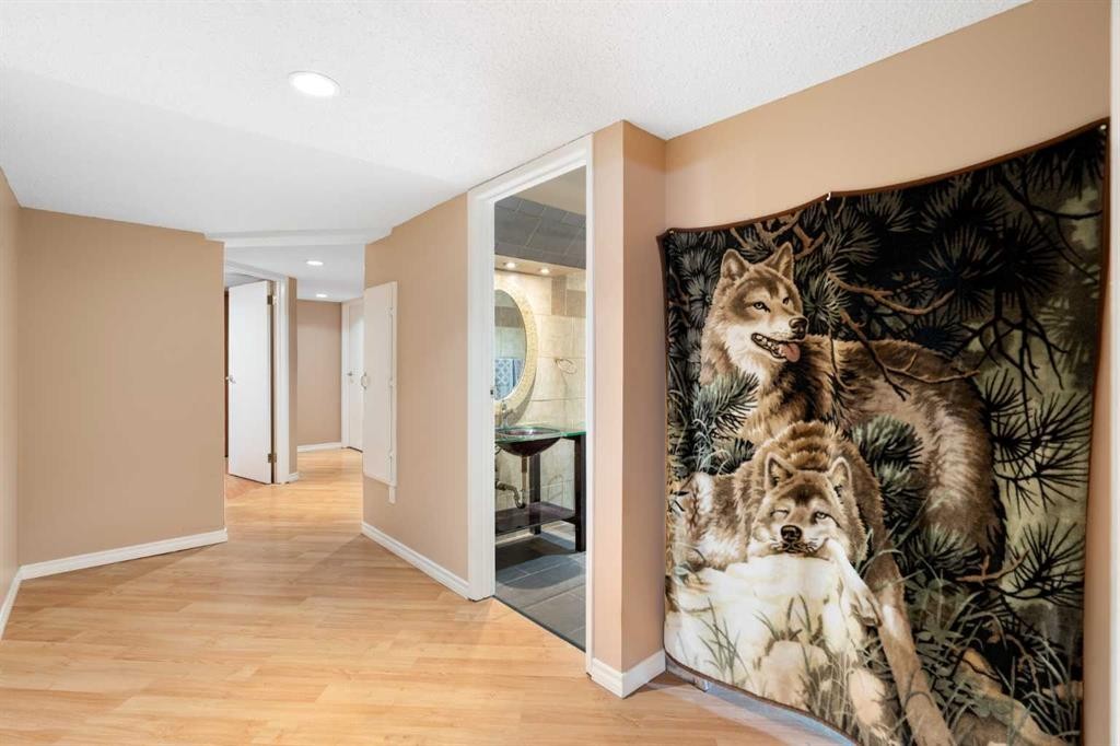 48 Deermont Way Se, Calgary, AB - Indoor Photo Showing Other Room