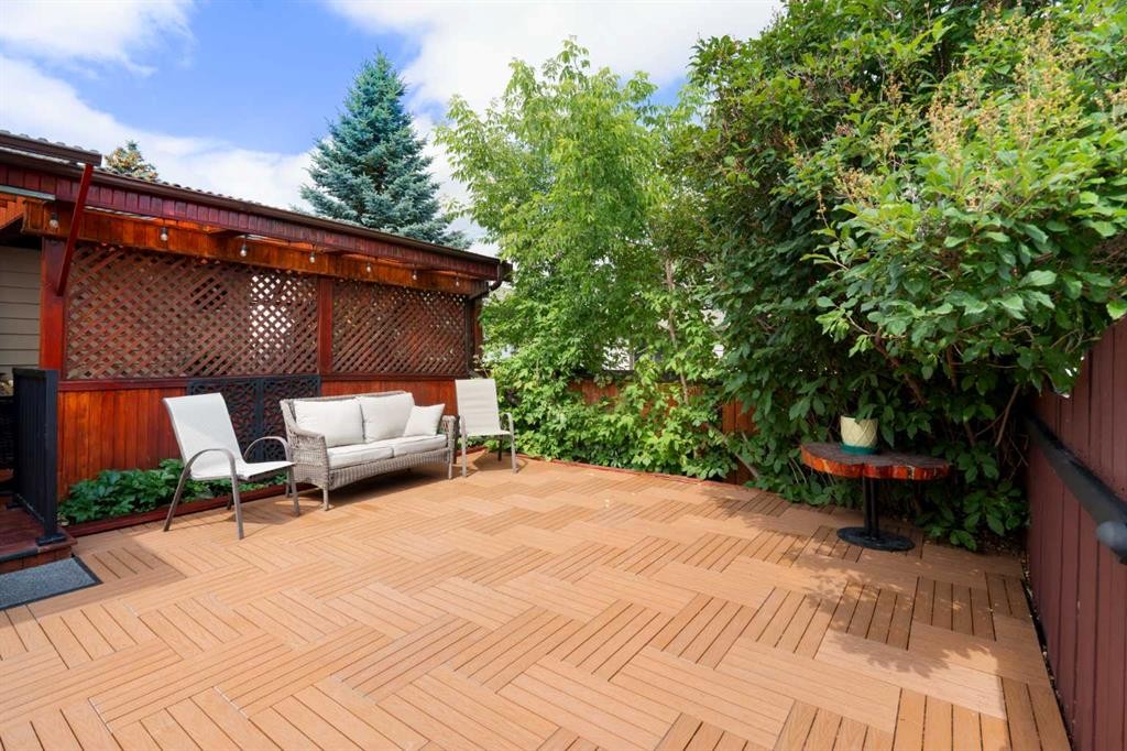 48 Deermont Way Se, Calgary, AB - Outdoor With Deck Patio Veranda
