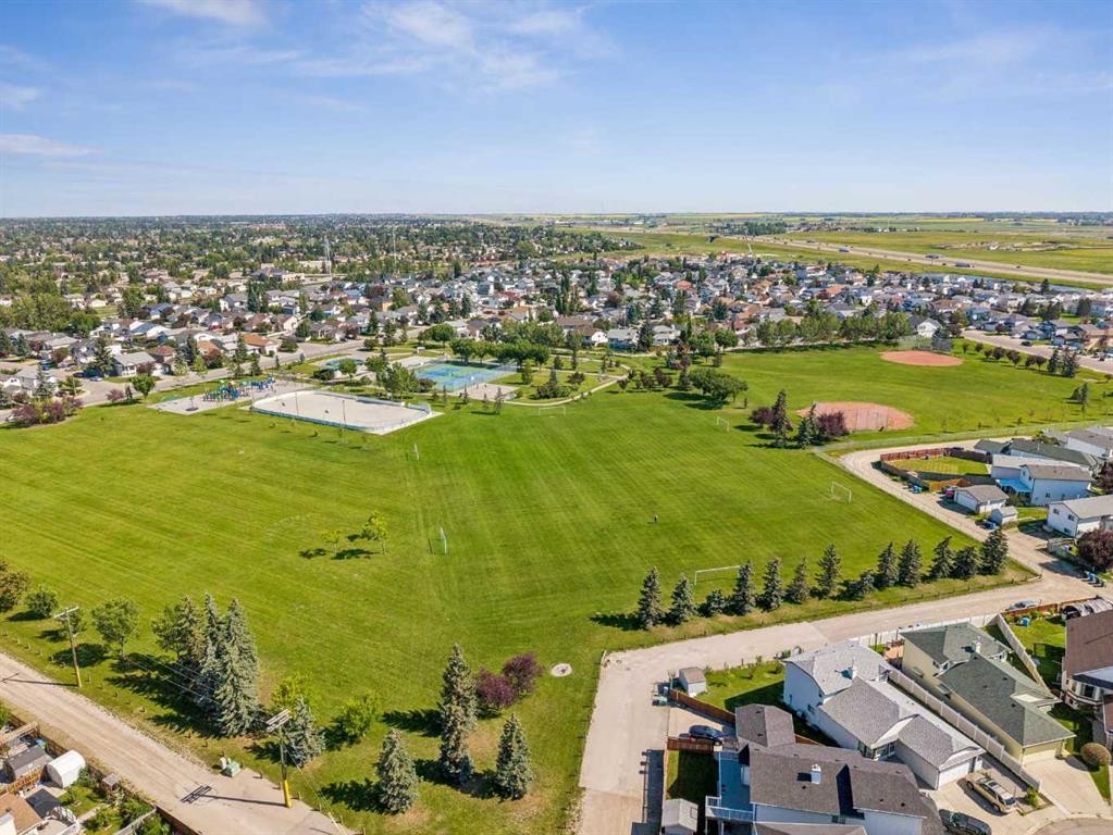 100 Applemont Close Se, Calgary, AB - Outdoor With View