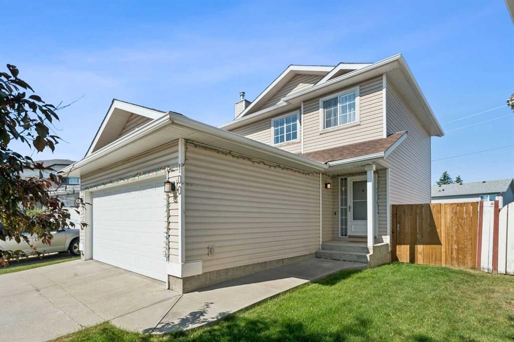 100 Applemont Close Se, Calgary, AB - Outdoor