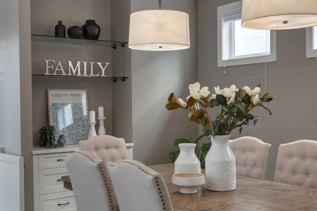428 21 Avenue Ne, Calgary, AB - Indoor
