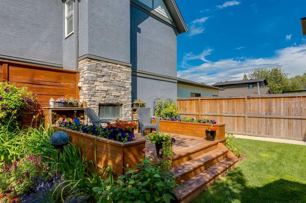 428 21 Avenue Ne, Calgary, AB - Outdoor With Deck Patio Veranda