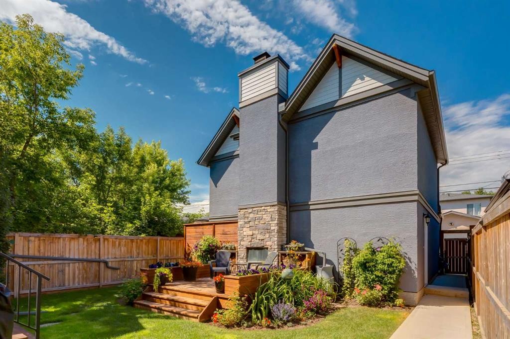 428 21 Avenue Ne, Calgary, AB - Outdoor With Deck Patio Veranda