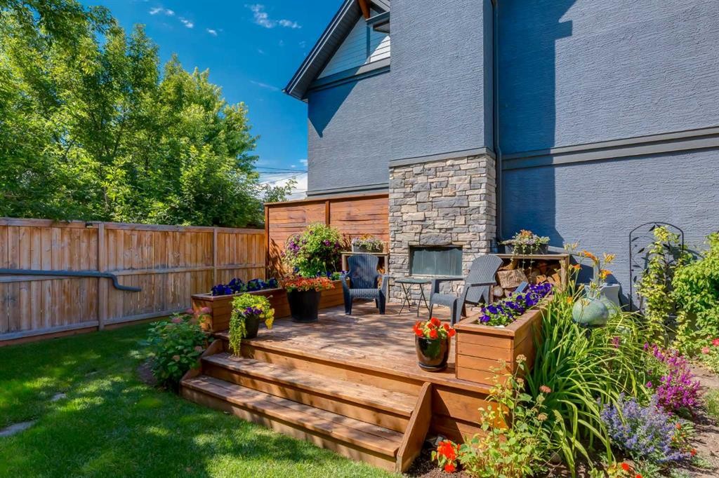 428 21 Avenue Ne, Calgary, AB - Outdoor With Deck Patio Veranda