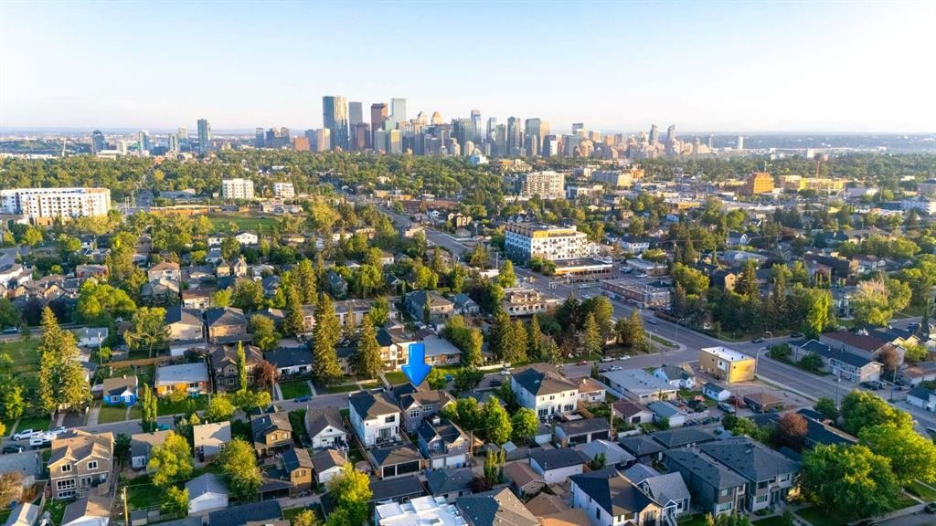 428 21 Avenue Ne, Calgary, AB - Outdoor With View