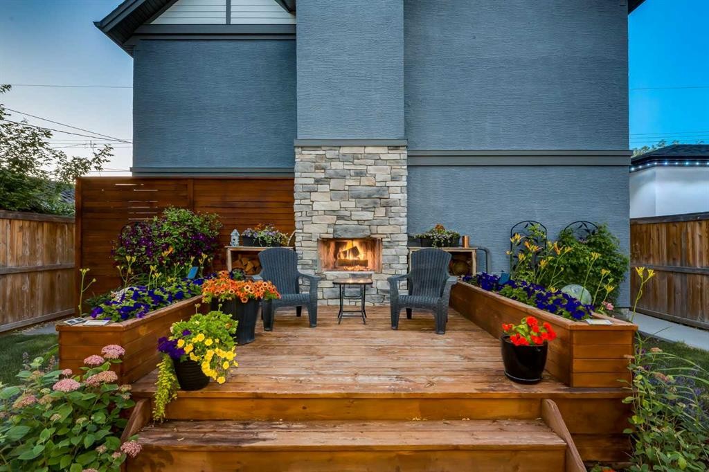 428 21 Avenue Ne, Calgary, AB - Outdoor With Deck Patio Veranda