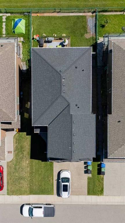 144 Everhollow Street Sw, Calgary, AB - Outdoor