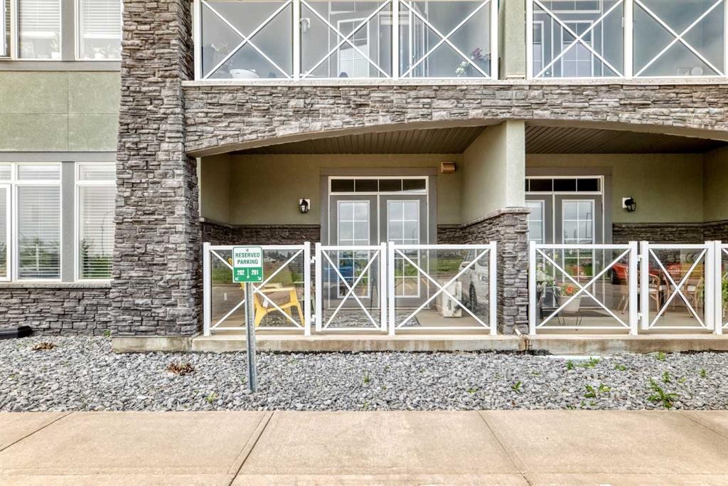 113-1005A Westmount Drive, Strathmore, AB - Other