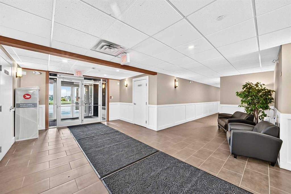 113-1005A Westmount Drive, Strathmore, AB - Indoor Photo Showing Other Room