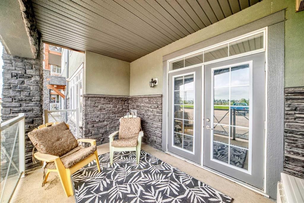 113-1005A Westmount Drive, Strathmore, AB - Outdoor With Deck Patio Veranda With Exterior