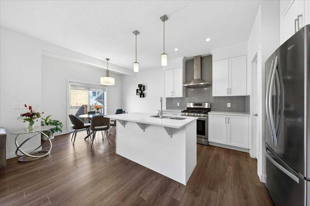 44 Saddlestone Way Ne, Calgary, AB - Indoor Photo Showing Kitchen With Double Sink With Upgraded Kitchen